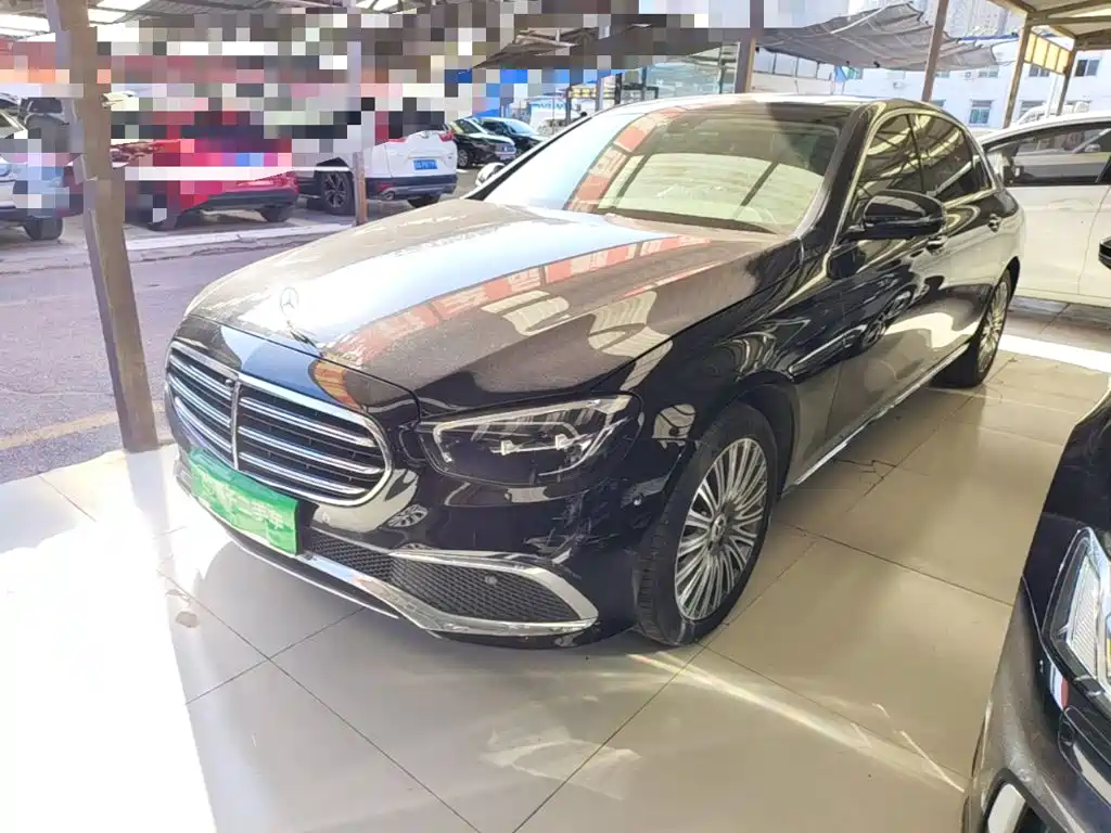 Mercedes-Benz E-Class — миниатюра 2