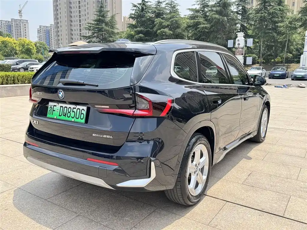 BMW iX1 2023 eDrive25L M Sport