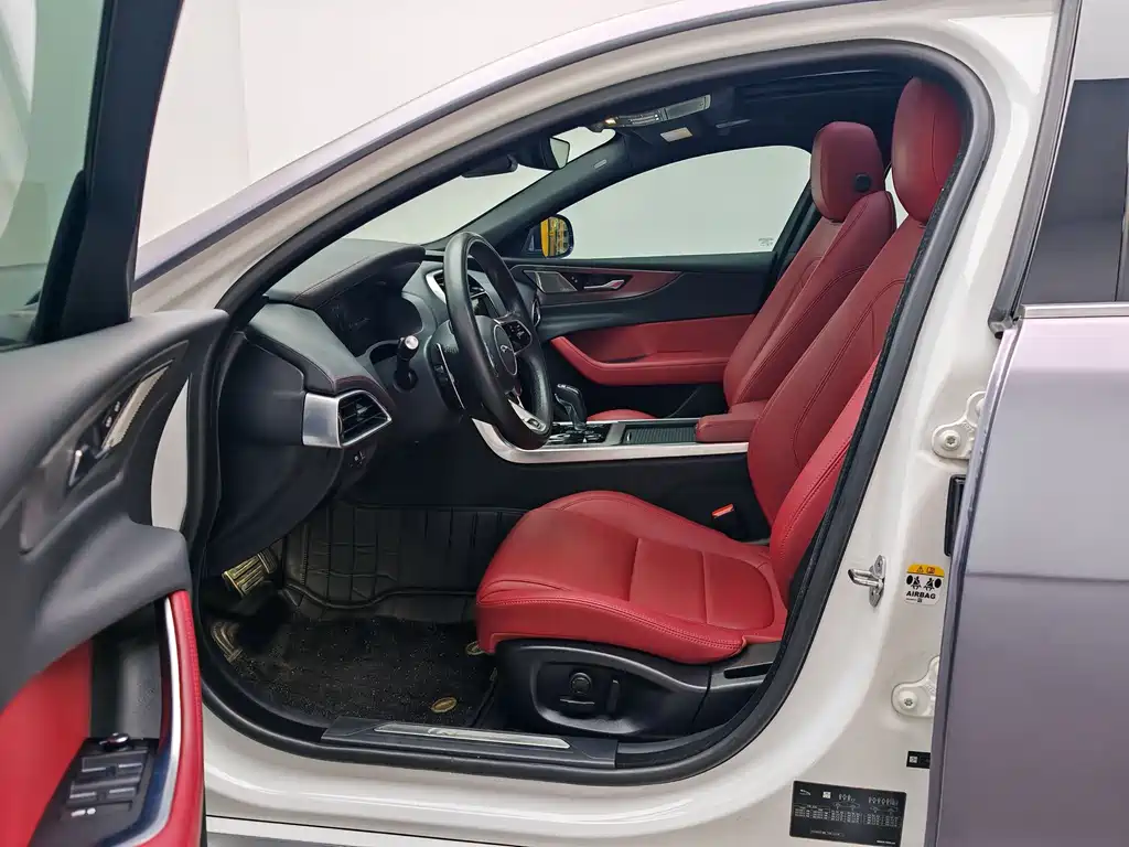 Jaguar XEL — миниатюра 14