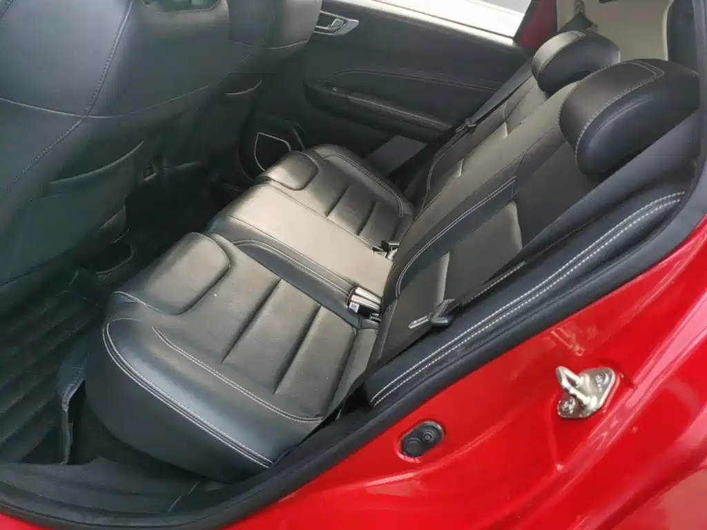 Geely Vision X3 — миниатюра 17
