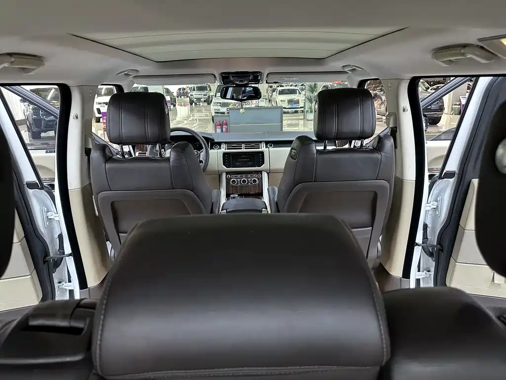 Land Rover Range Rover — миниатюра 12