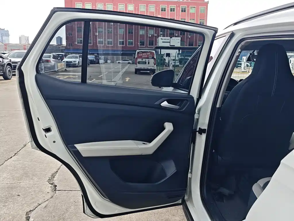 Volkswagen Tharu 2025 1.5L
