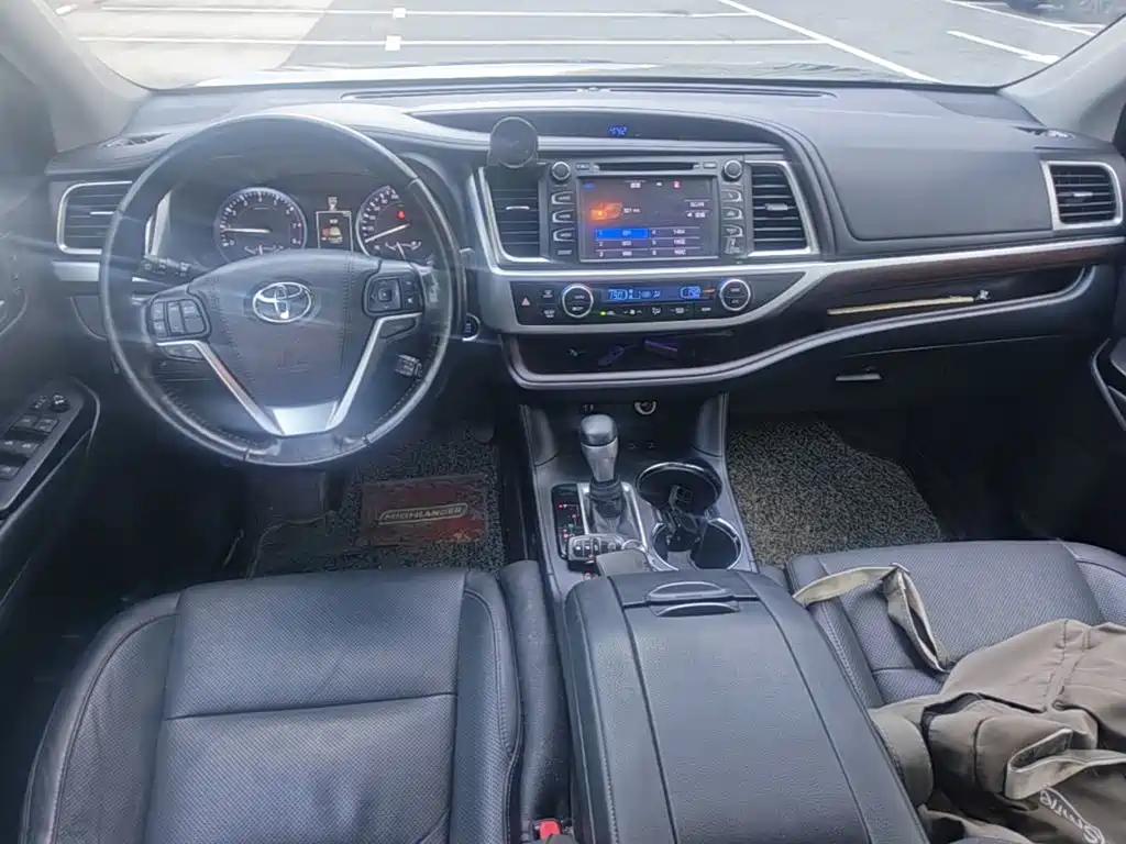 Toyota Highlander — миниатюра 14