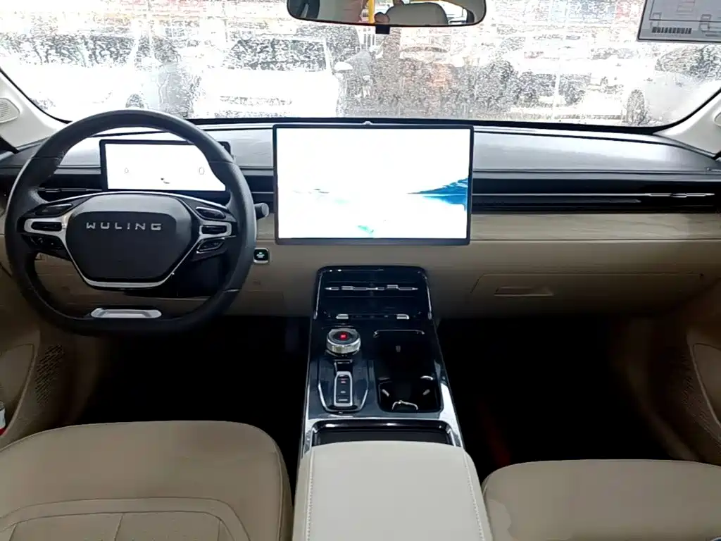 Wuling Xingguang — миниатюра 10