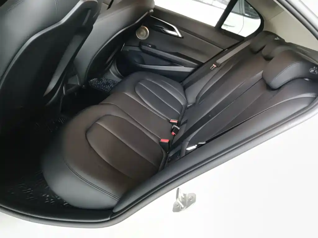 BMW 1 Series — миниатюра 17