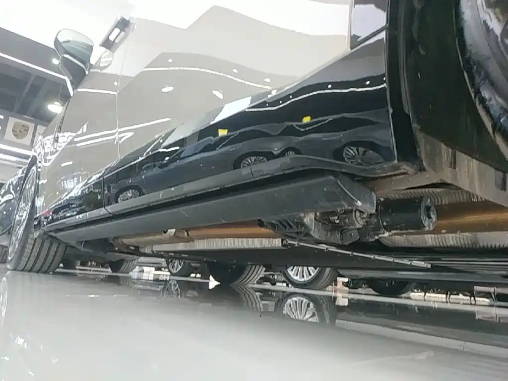 Lynk & Co 900 — миниатюра 22