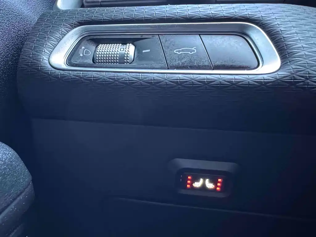 Geely Emgrand — миниатюра 11