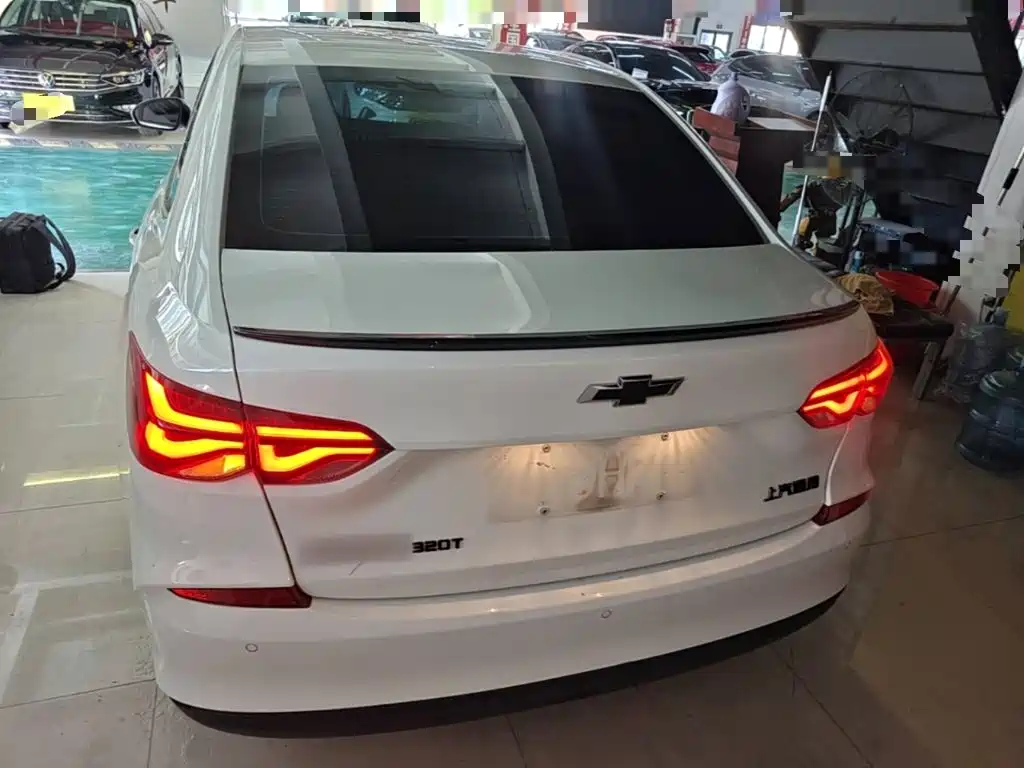 Chevrolet Monza — миниатюра 6