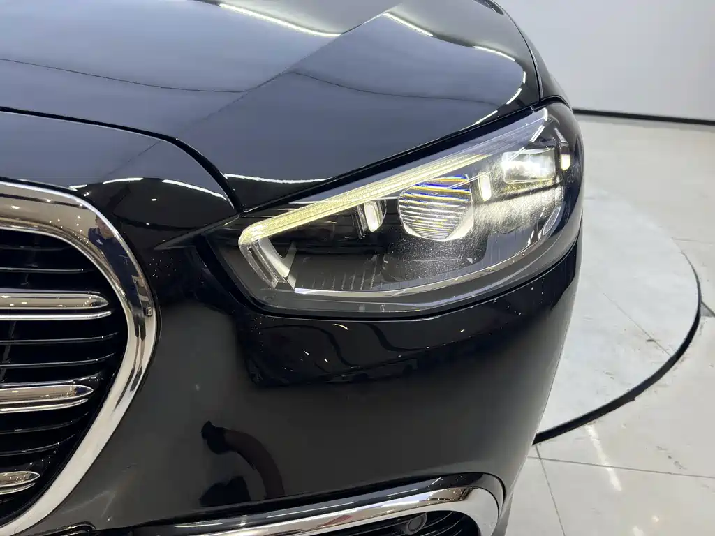 Mercedes-Benz S-Class — миниатюра 9