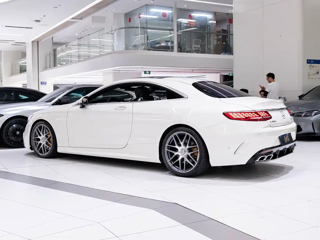 Mercedes-Benz S-Class — миниатюра 5