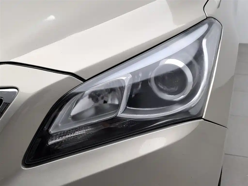 Hyundai Mistra 2014 1.8L AT Luxury DLX