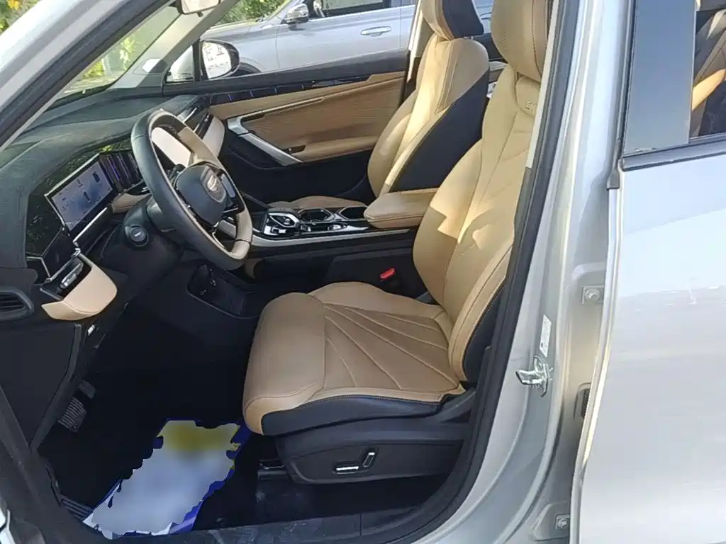 Geely Boyue L — миниатюра 15