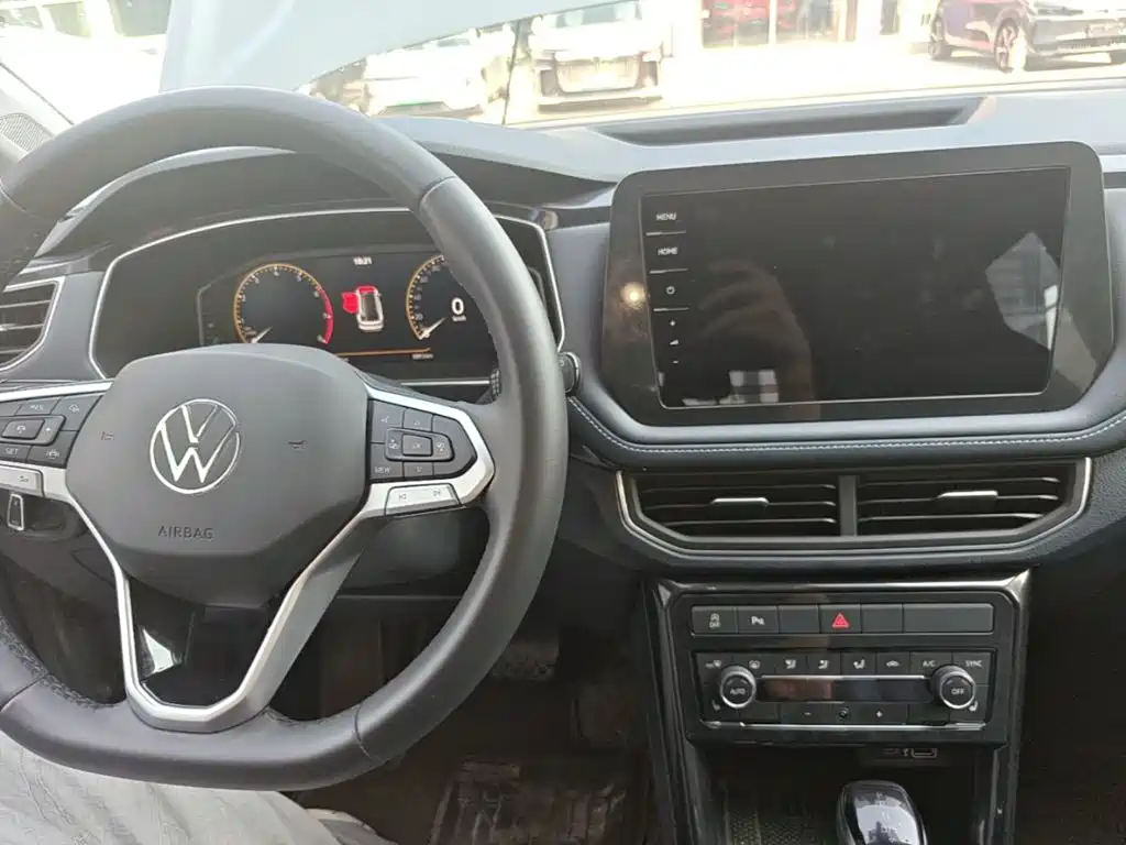 Volkswagen Tharu — миниатюра 10