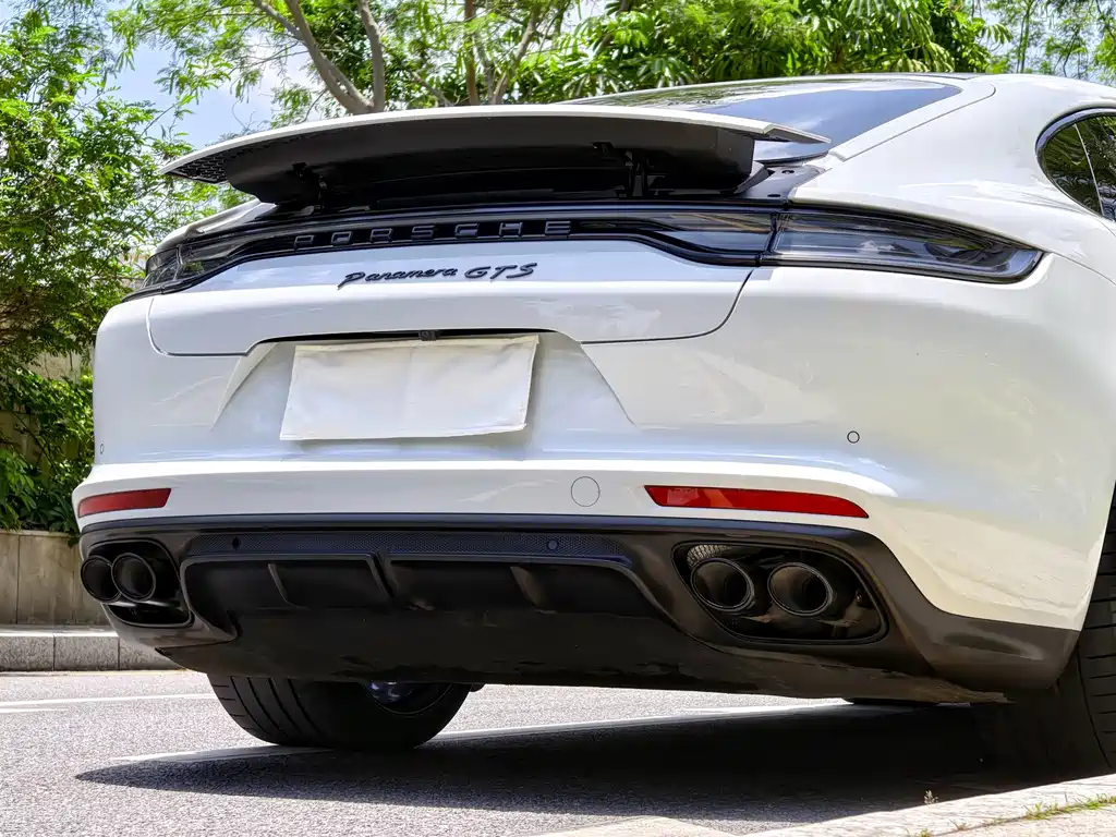 Porsche Panamera — миниатюра 7