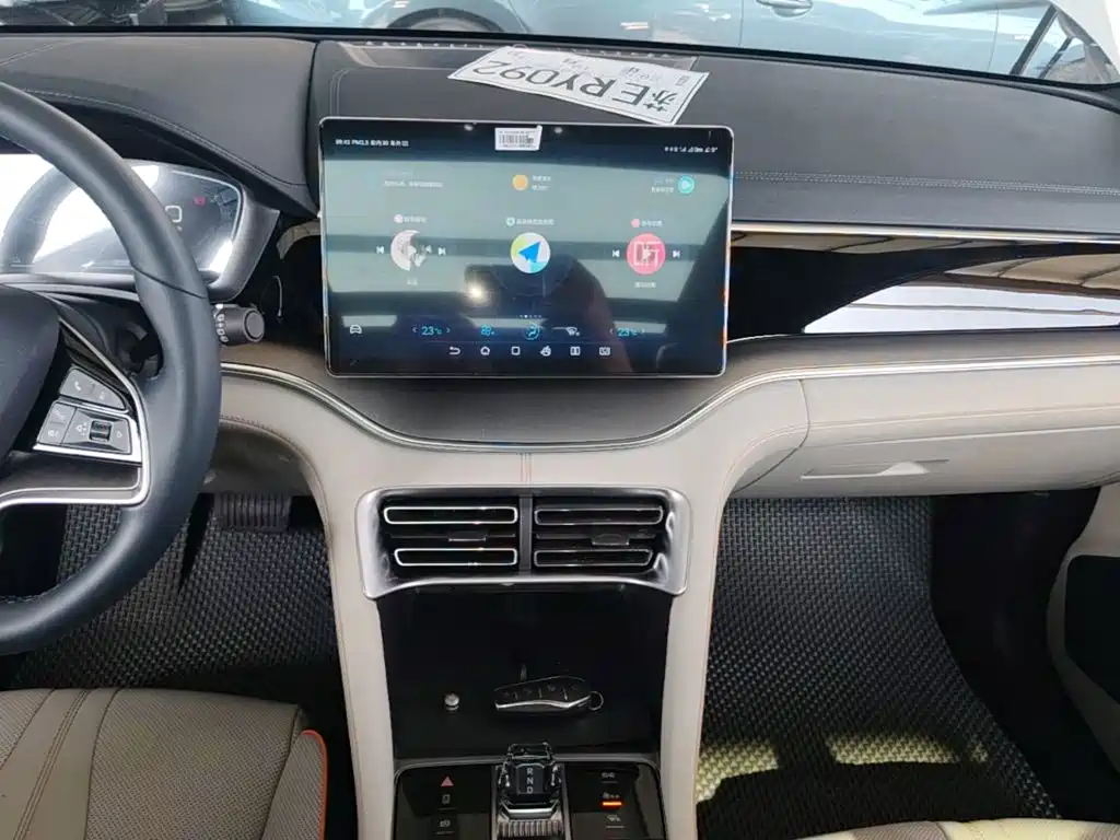 BYD PLUS New Energy — миниатюра 13