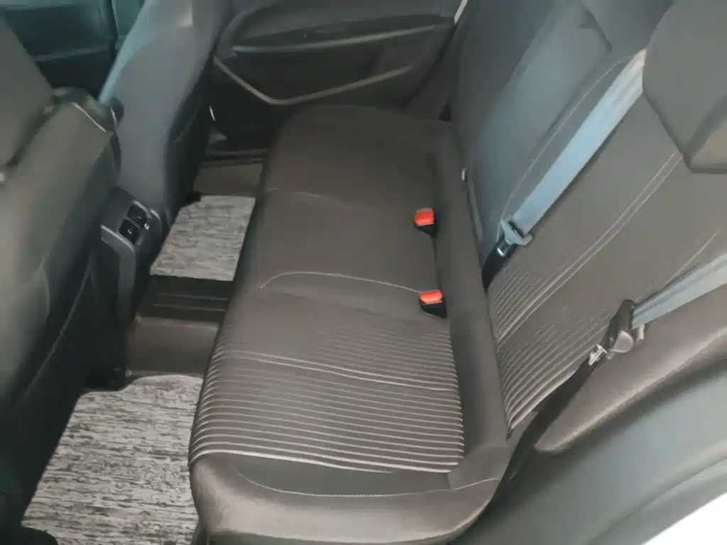 Peugeot 408 — миниатюра 17