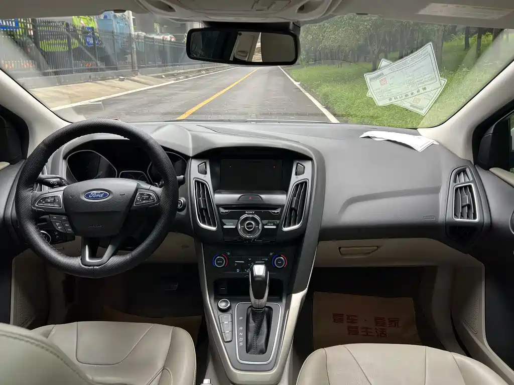 Ford Focus — миниатюра 5