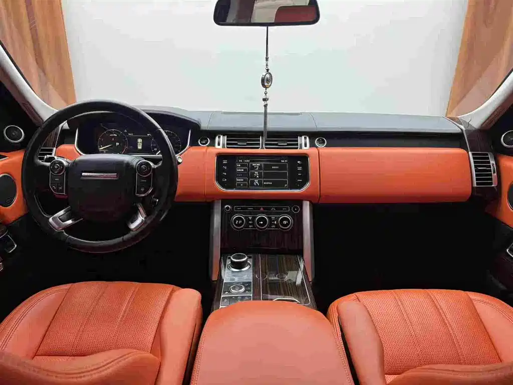 Land Rover Range Rover — миниатюра 9