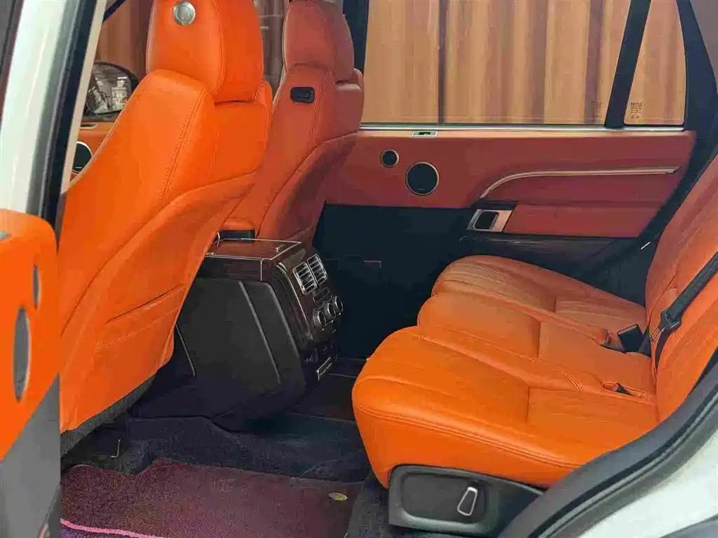 Land Rover Range Rover — миниатюра 8