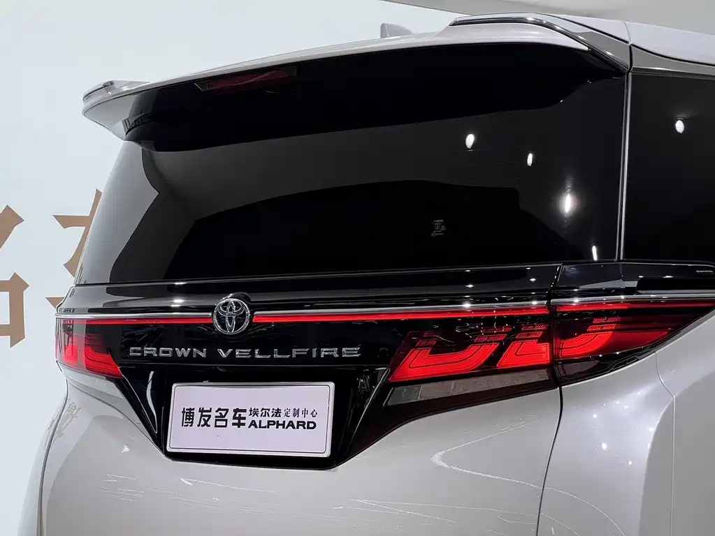 Toyota Vellfire — миниатюра 4