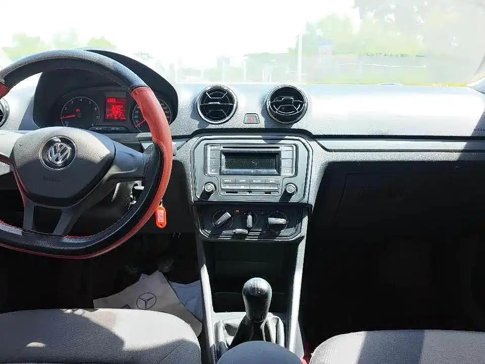 Volkswagen Jetta — миниатюра 9