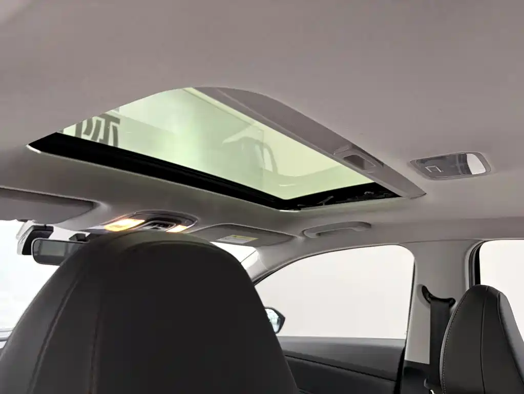 Hyundai Elantra — миниатюра 16