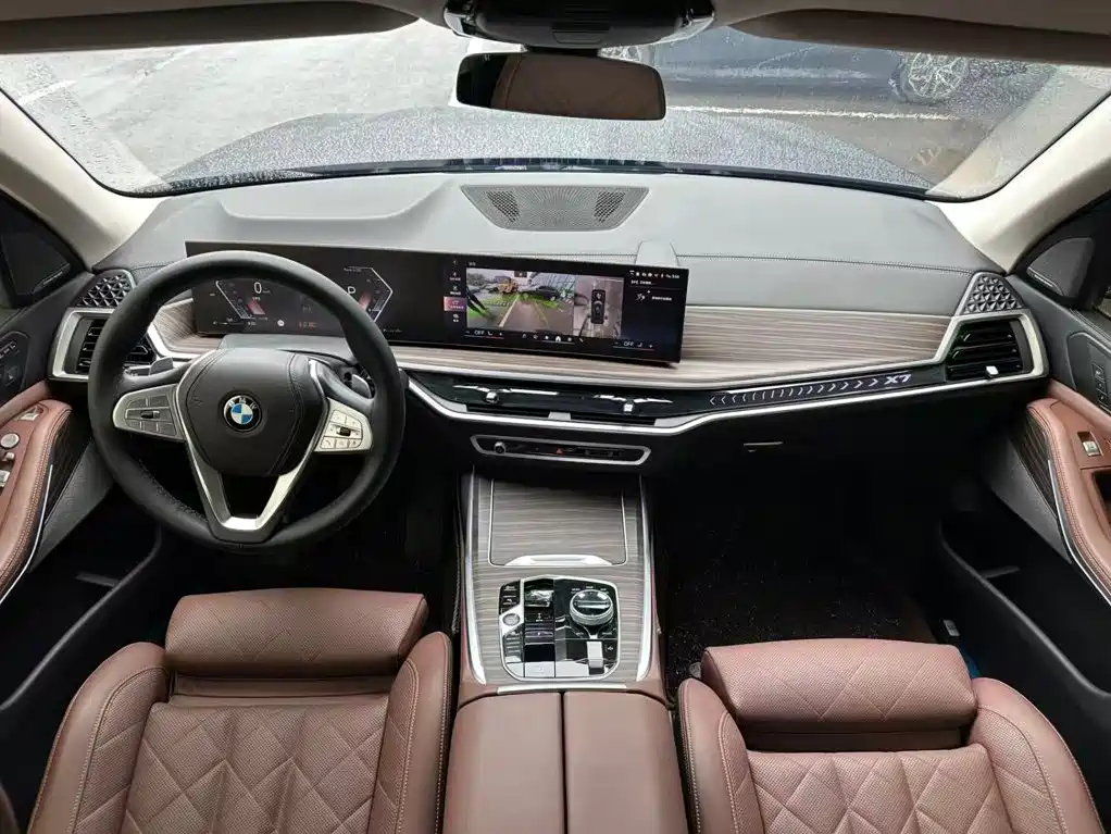 BMW X7 — миниатюра 11