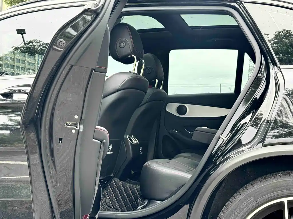 Mercedes-Benz GLC AMG — миниатюра 14