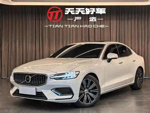 VOLVO  S60 2021