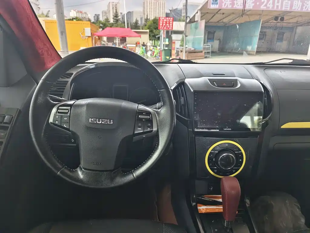 Isuzu D-MAX — миниатюра 11