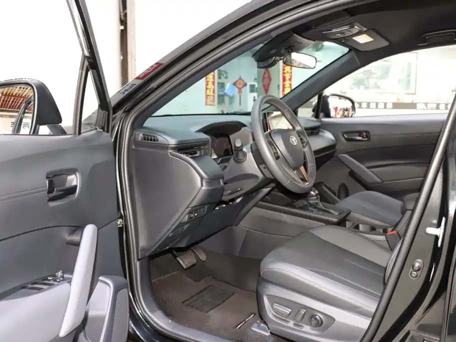 Toyota Frontlander — миниатюра 10
