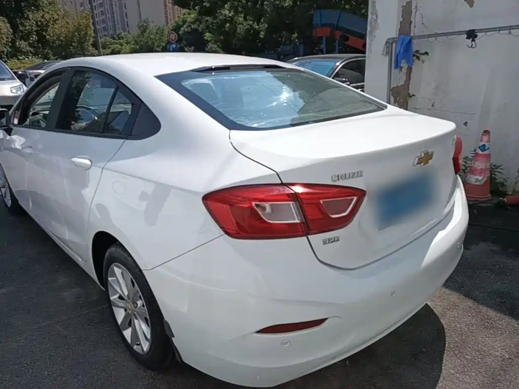 Chevrolet Cruze — миниатюра 5