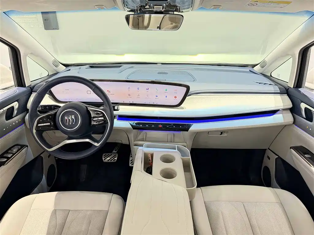 BUICK GL8 NEW ENERGY