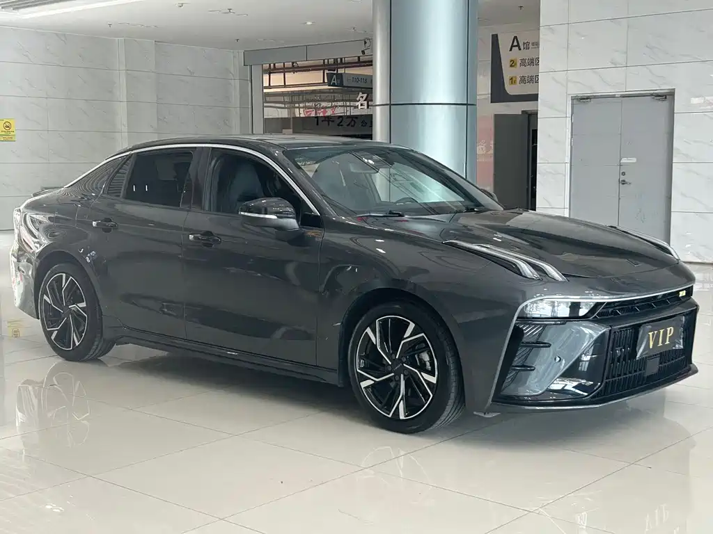 Lynk & Co 03 — миниатюра 2