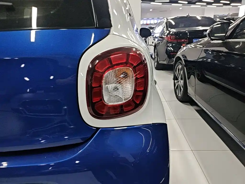 smart Smart Forfour — миниатюра 8