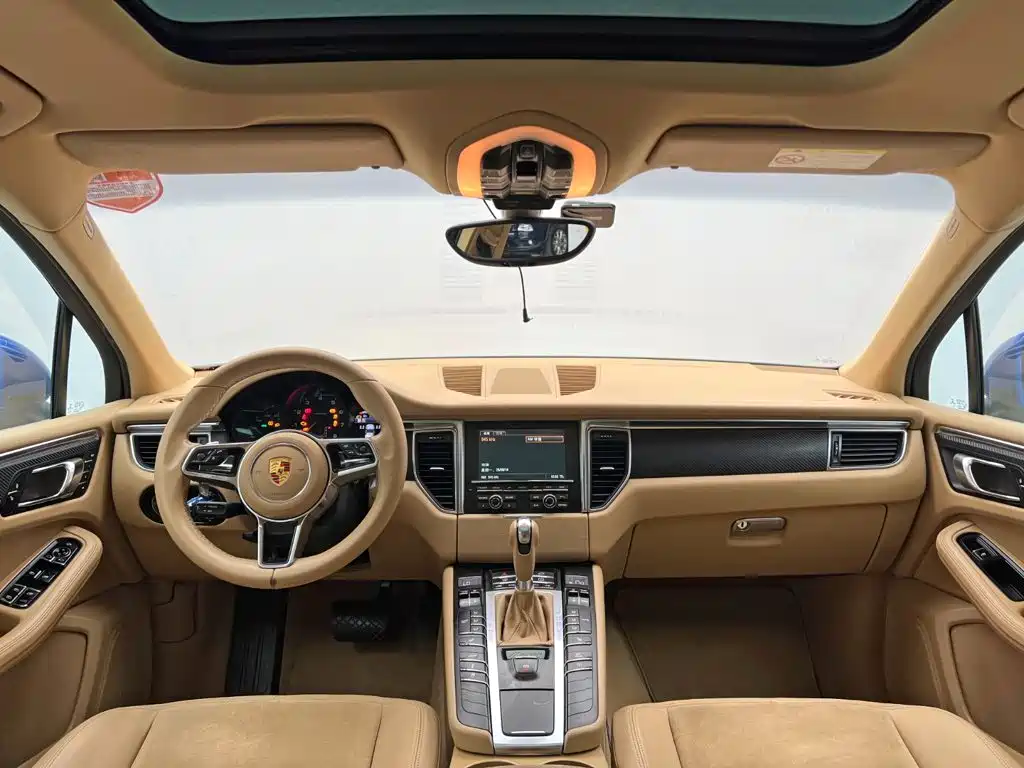 Porsche Macan — миниатюра 23