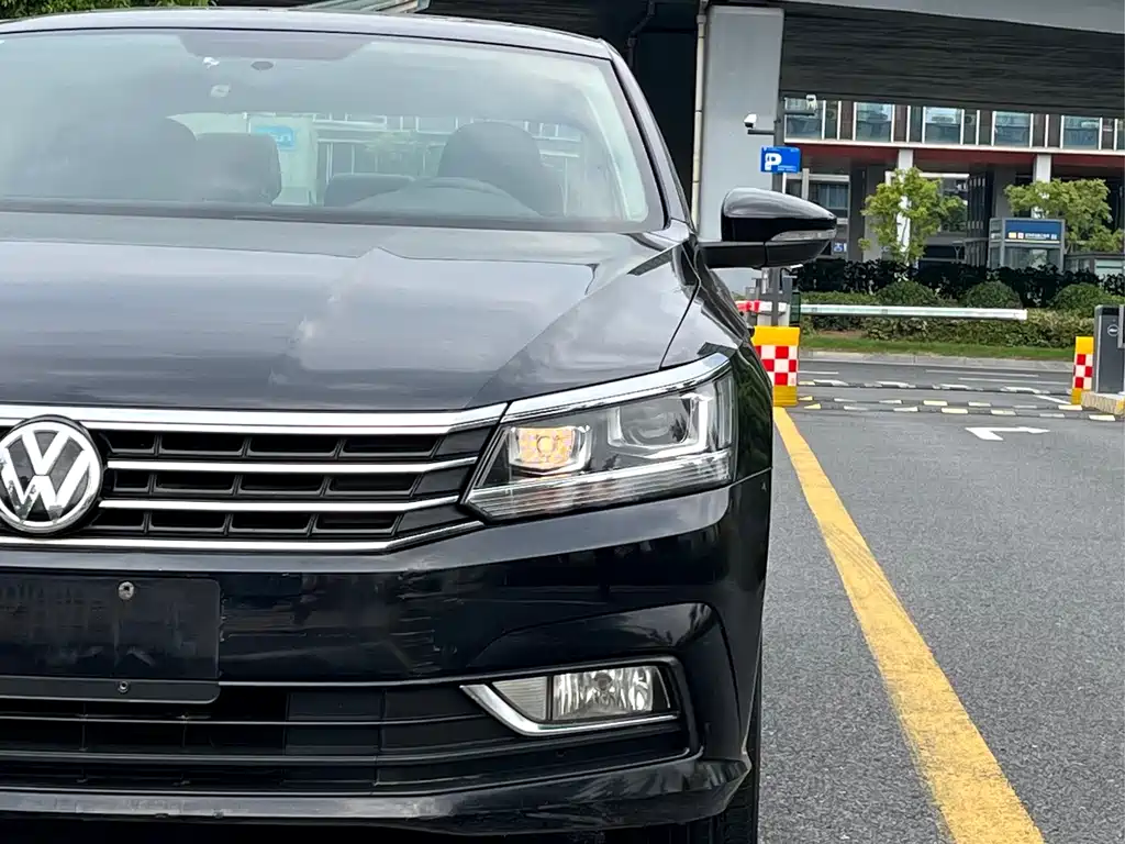 Volkswagen Passat — миниатюра 7
