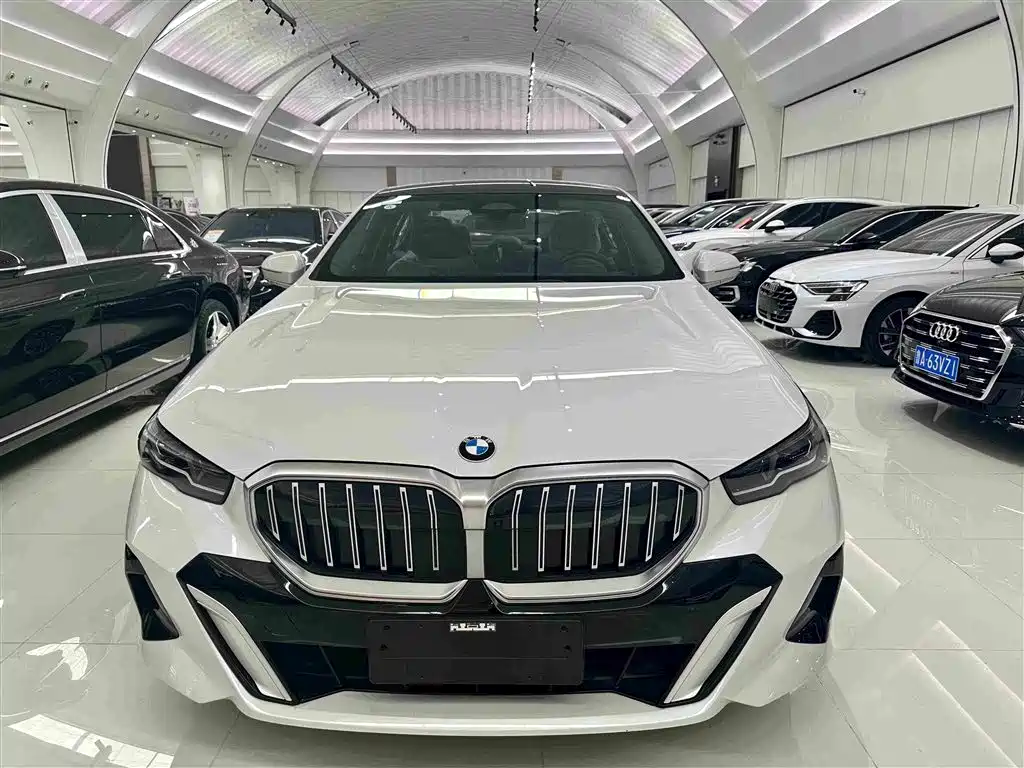 BMW 5 Series 5 2024 530Li Lead M Sport
