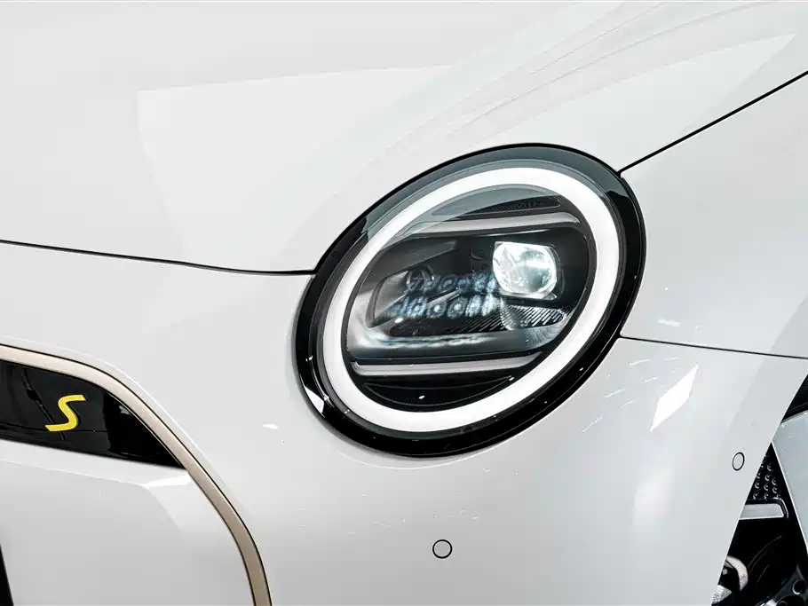 MINI MINI COOPER EV — миниатюра 4