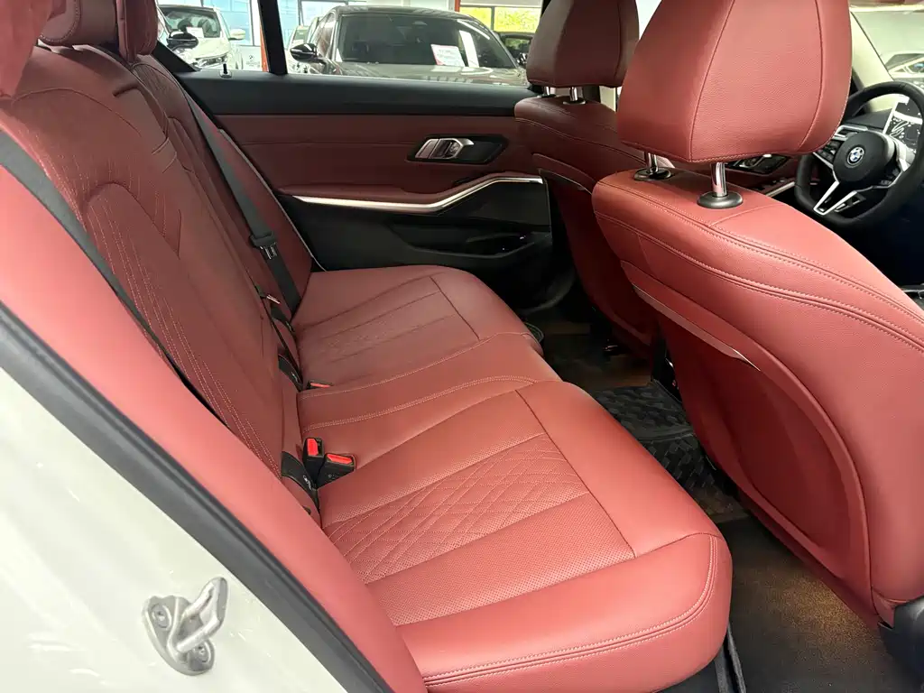 BMW 3 Series — миниатюра 12