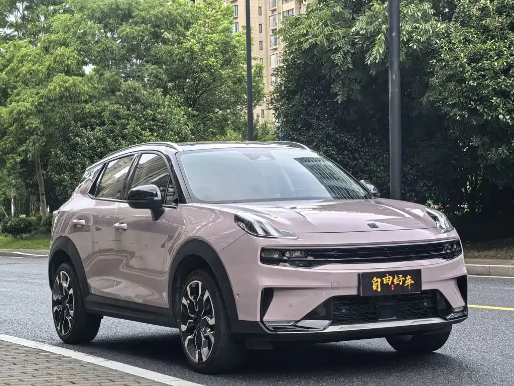 Lynk & Co 06 — миниатюра 3
