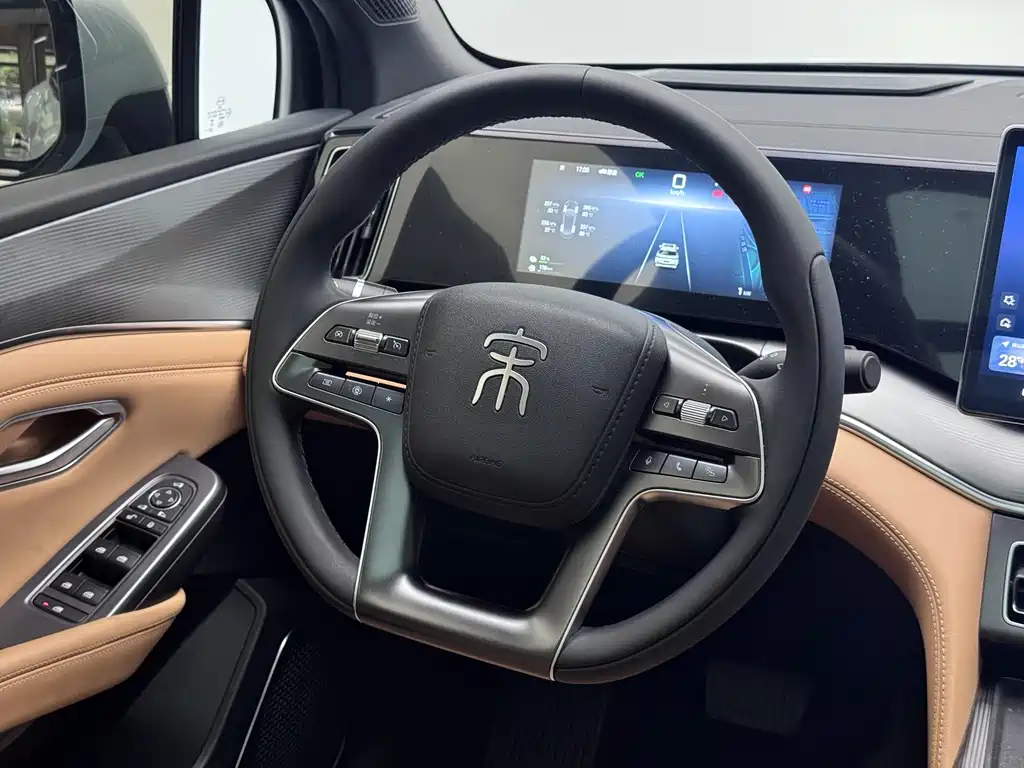 BYD L DM-i — миниатюра 12