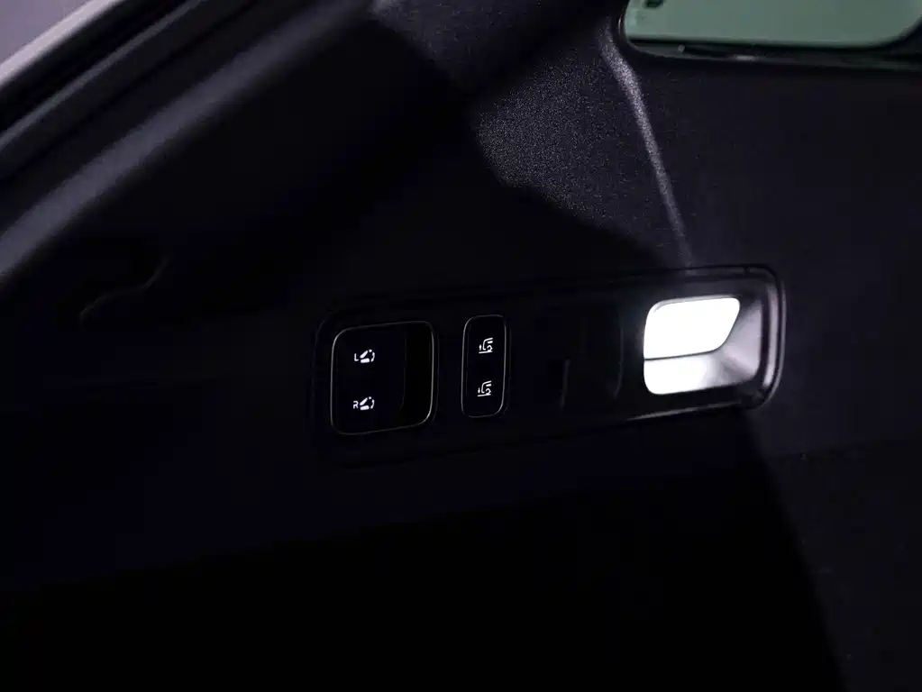 Li Auto Идеальный i6 — миниатюра 25