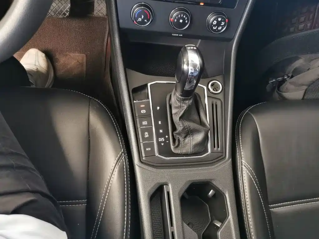 Volkswagen Lavida — миниатюра 14