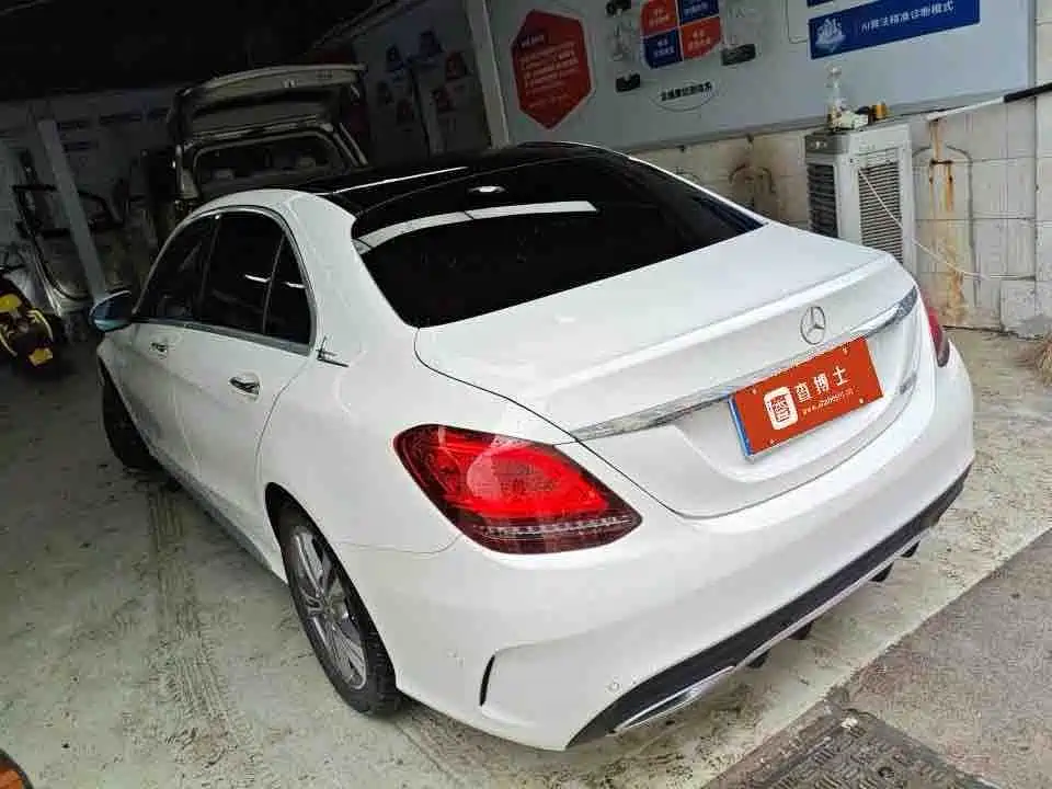 Mercedes-Benz C-Class — миниатюра 8