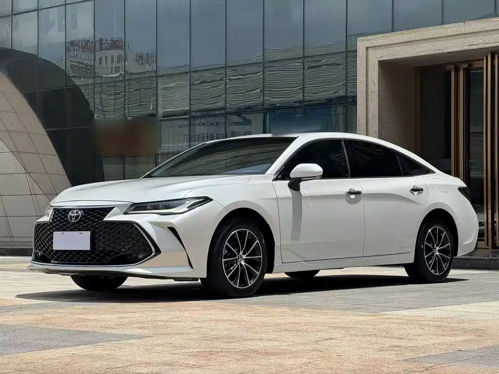Toyota Avalon — миниатюра 2