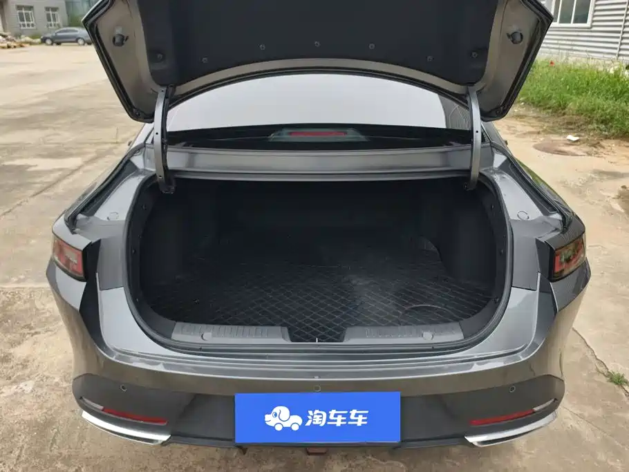 Changan Eado — миниатюра 4