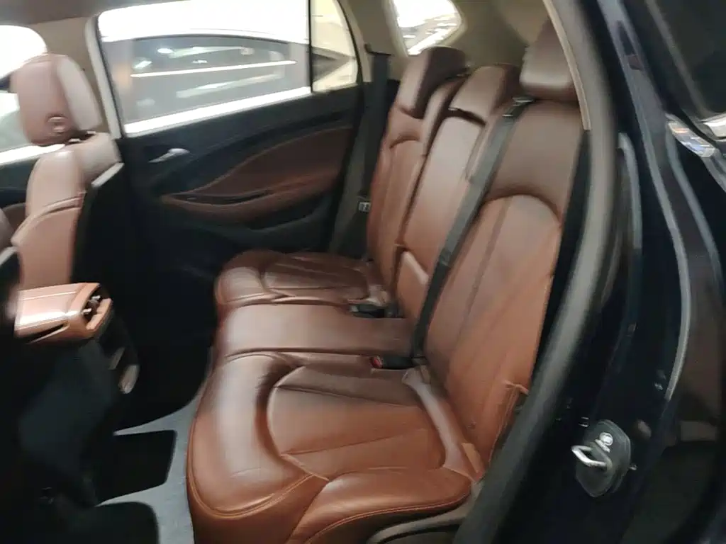 Buick Envision Plus — миниатюра 17