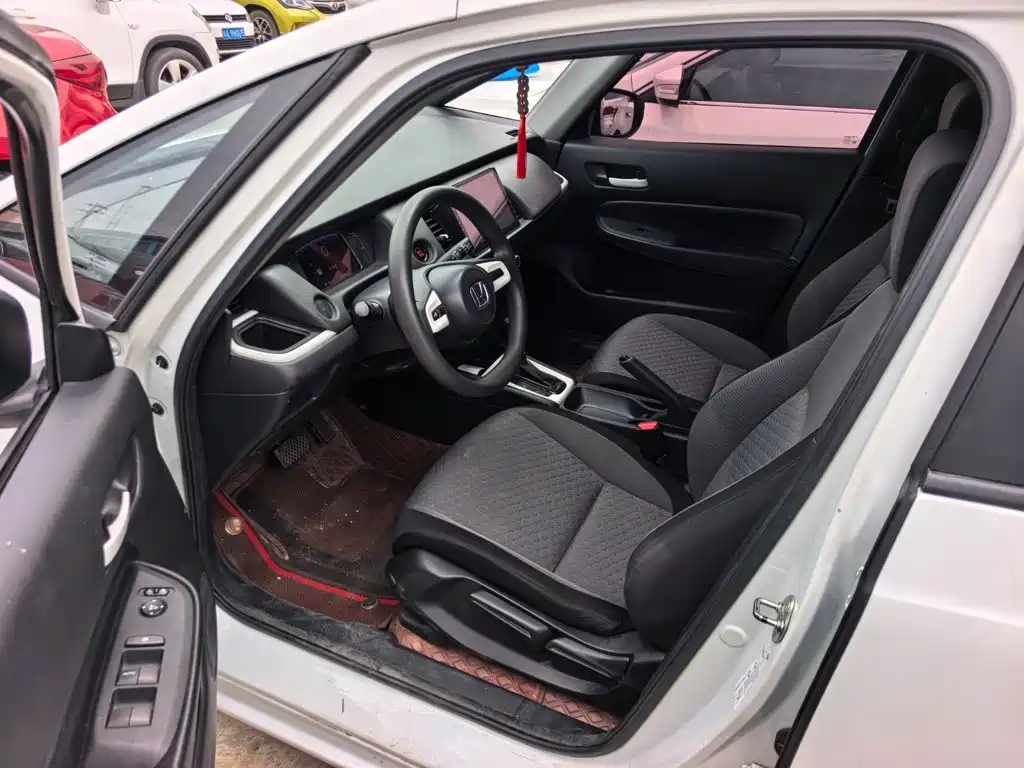 Honda Fit — миниатюра 7