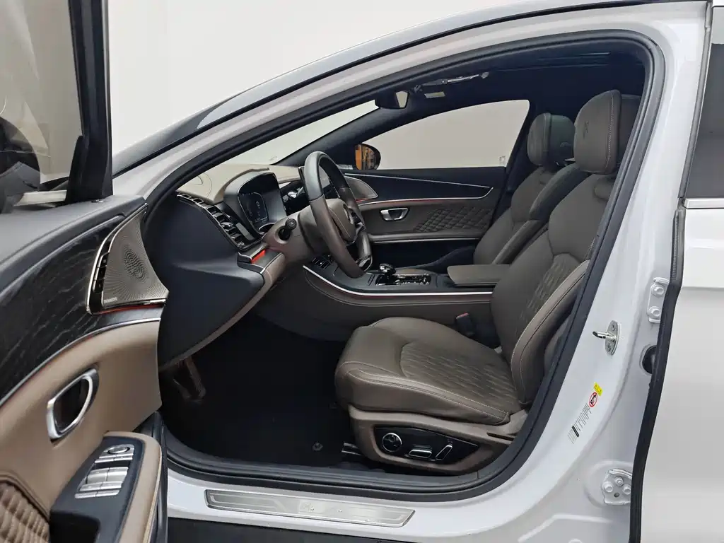 BYD Han — миниатюра 16